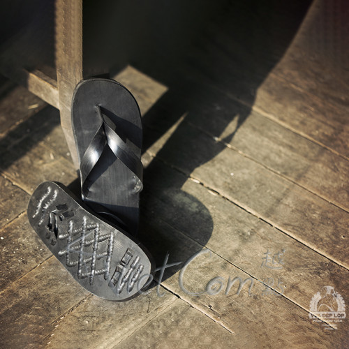 VUA DEP LOP - Challenge Gucci - Sandals clamp